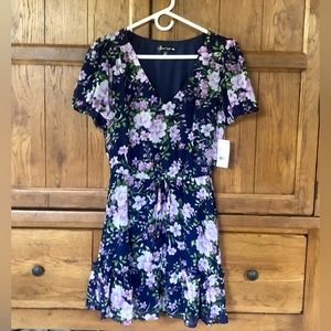 CRYSTAL DOLL Dress Medium Floral Print V-Neck Short Sleeve Ruffle Hem